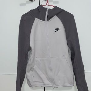 Grey Nike tech sweater